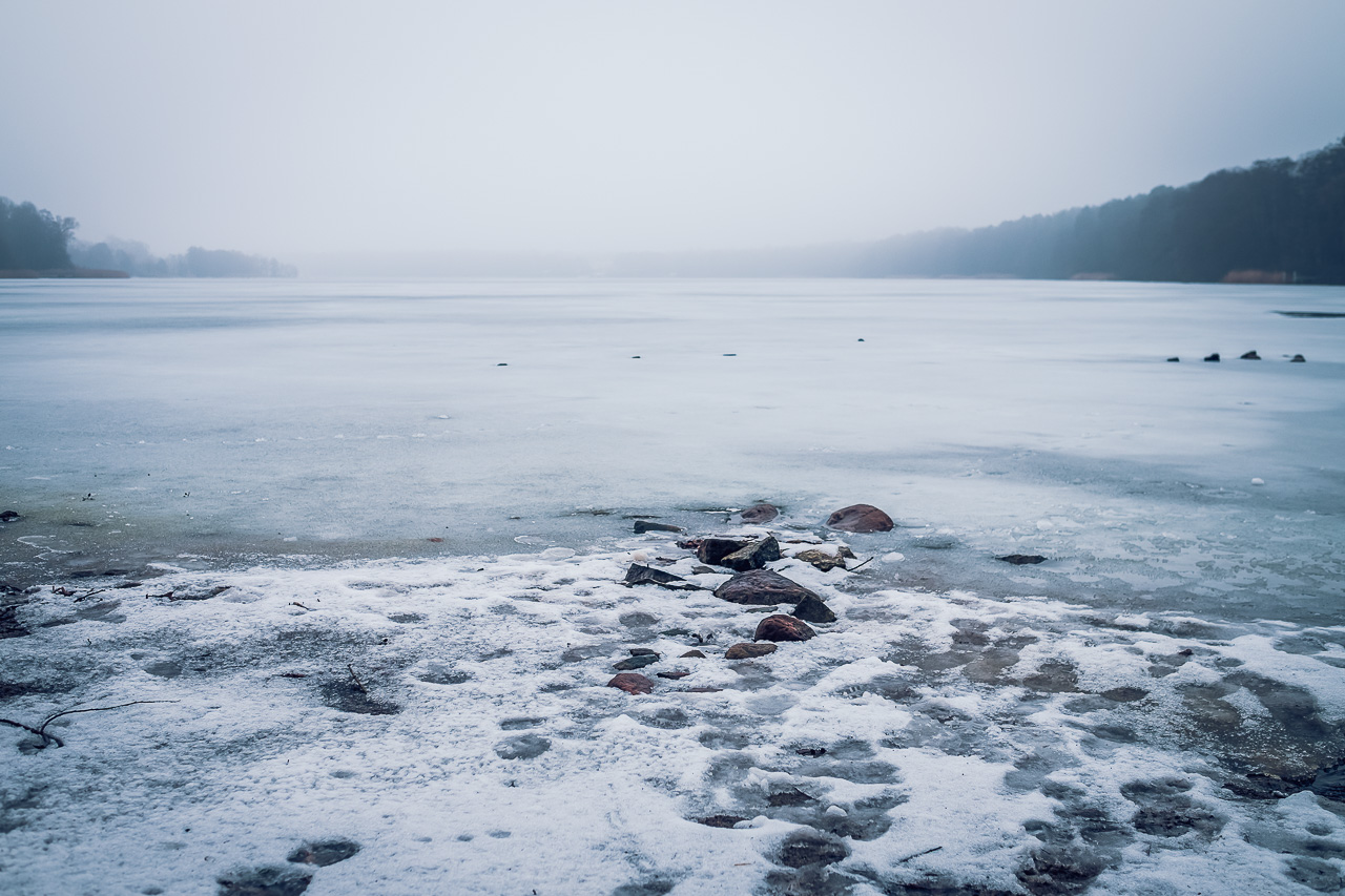 icy lake Strausberg